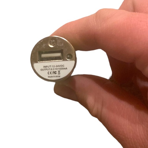 Portable USB Car Charger Adapter Auto 12V New - Picture 2 of 2